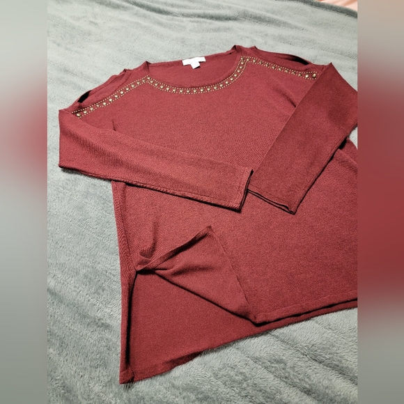 Westport 1962 - Women's Open Shoulder Sweater - Picture 8 of 10